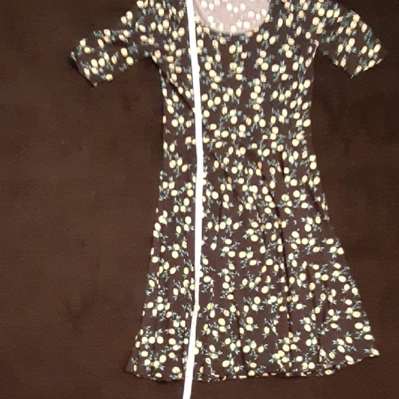 Lemon Dress - Picture 6 of 8